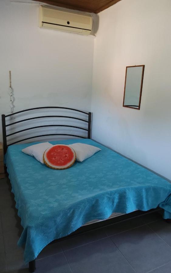 Rooms & Studios Christina Sarti Buitenkant foto